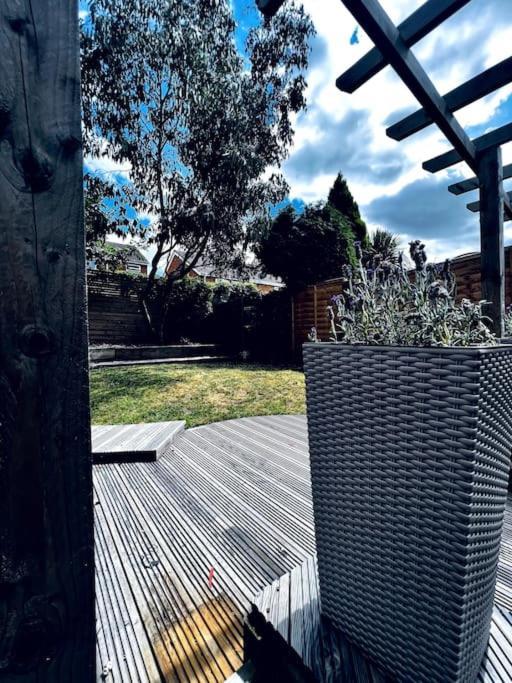 Entire Modern House In Tamworth - 2 Double Beds + Free Parking Villa Exteriör bild