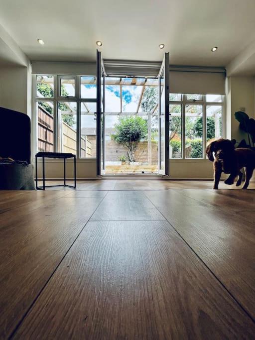 Entire Modern House In Tamworth - 2 Double Beds + Free Parking Villa Exteriör bild